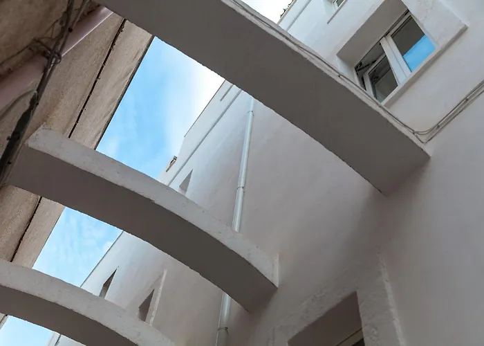 Palazzo Fiscaiolo 3* Monopoli